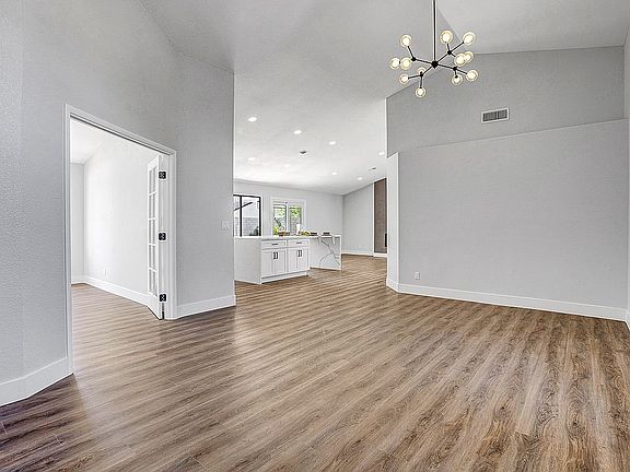 4th image of 2716 Eagle Springs Ct