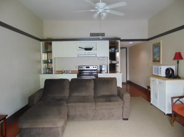 400 Hualani St, Hilo, HI