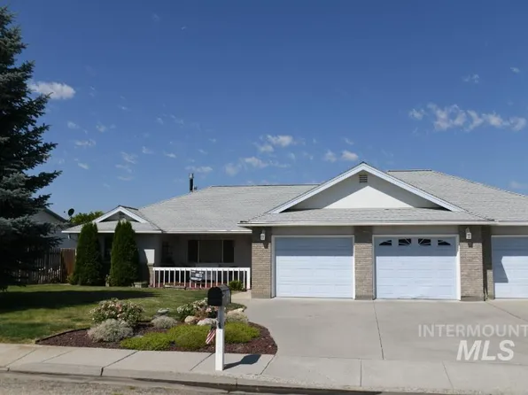 625 N 18th St, Payette, ID 83661
