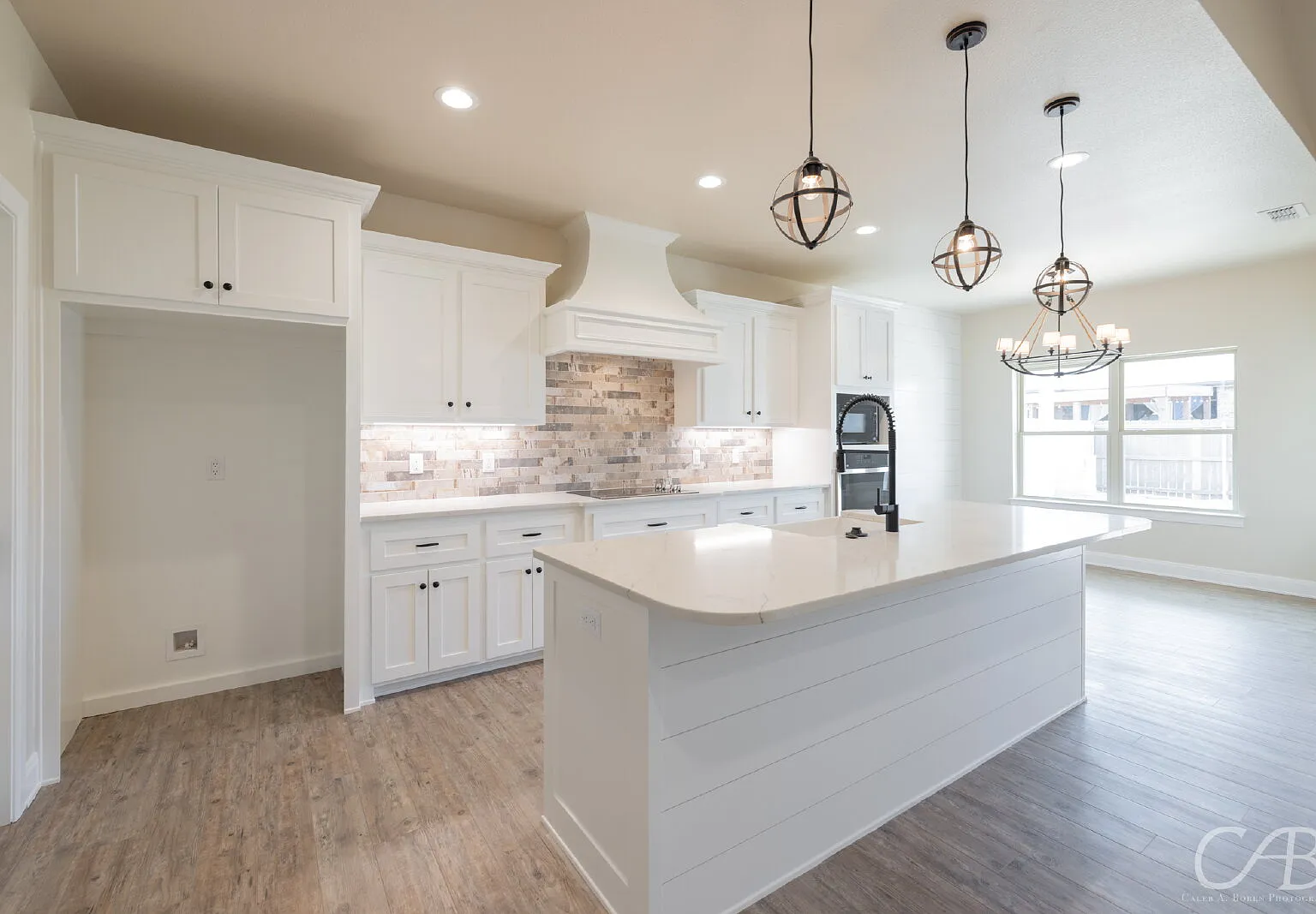 3 bed, 2.0 bath, $2,650 — Photo 4