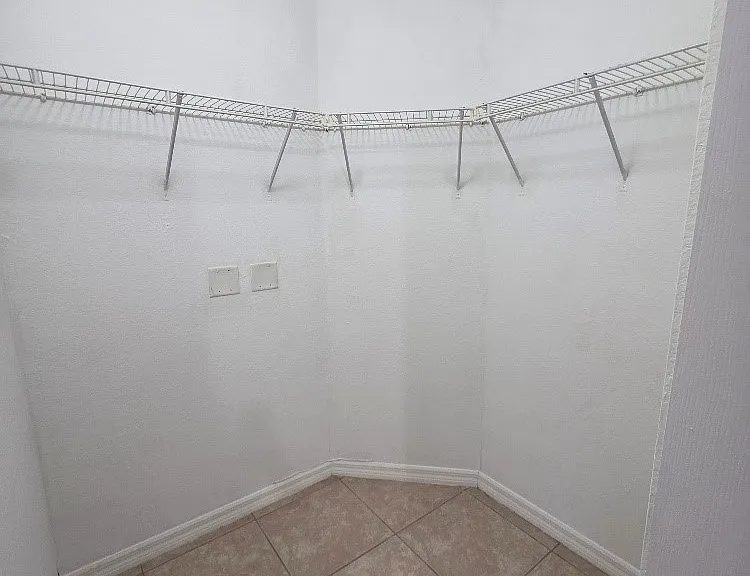 2419 Joe Ave S — Photo 11