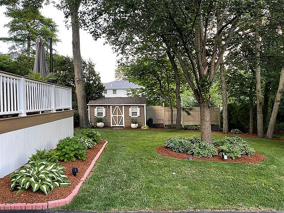 3rd image of 24 Brewster Dr