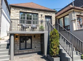 21 Haverson Blvd, Toronto, ON M6M 3J5