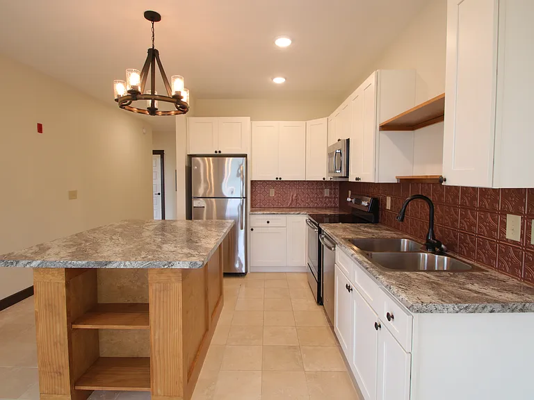 3114 S Sare Rd — Photo 2