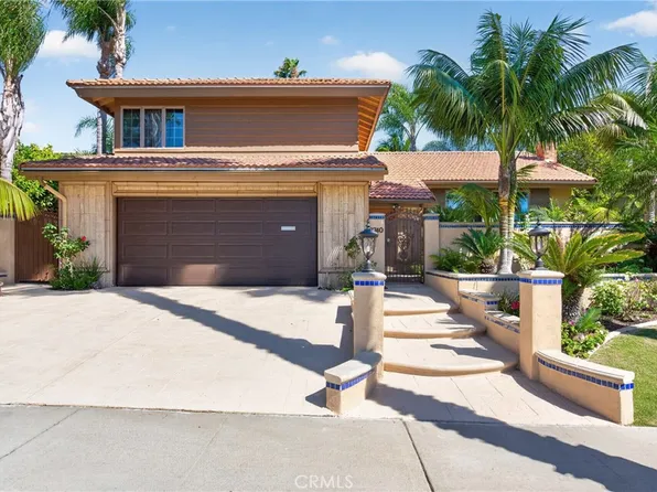 2740 Cardinal Dr, Costa Mesa, CA 92626
