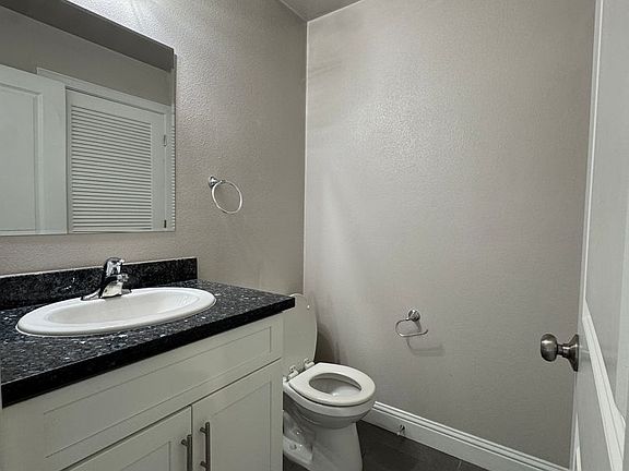 5th image of 115 Berkeley St #120