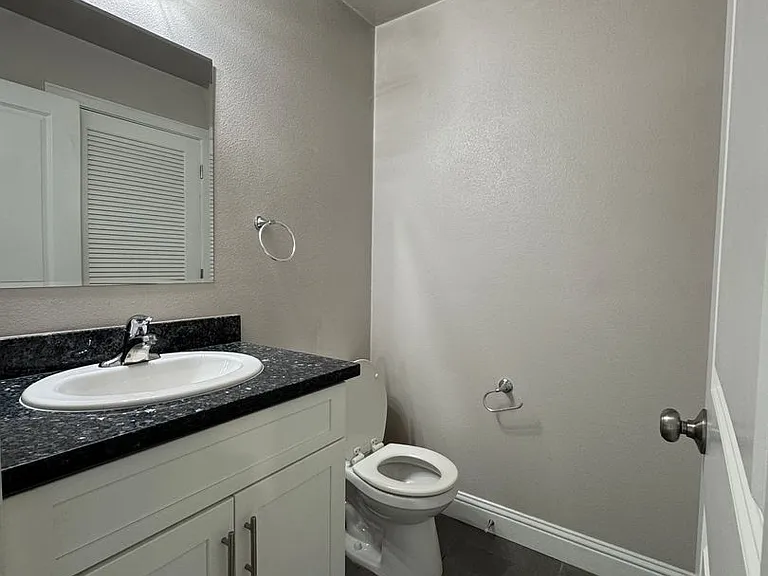 115 Berkeley St — Photo 5