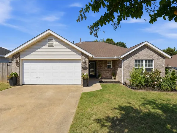 20765 Justin Dr, Springdale, AR 72764