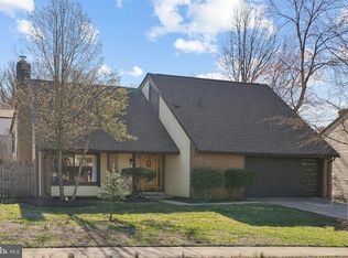 6807 Vantage Dr, Alexandria, VA 22306