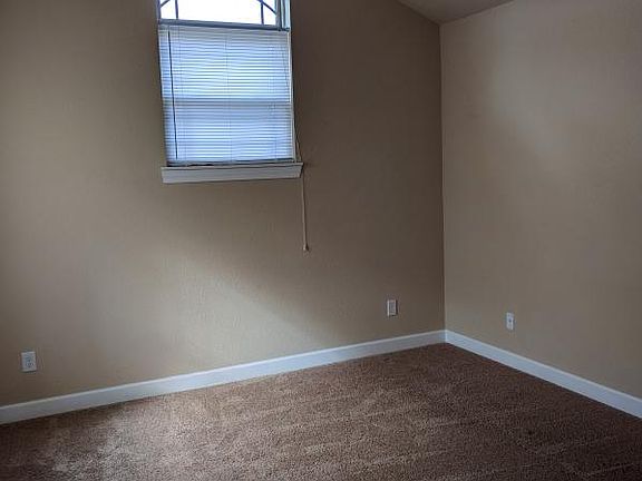 4th image of 4316 N 106th Ter
