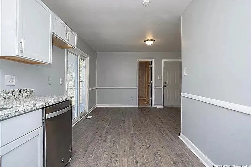 3 bed, 1150 sqft, $1,500 — Photo 3