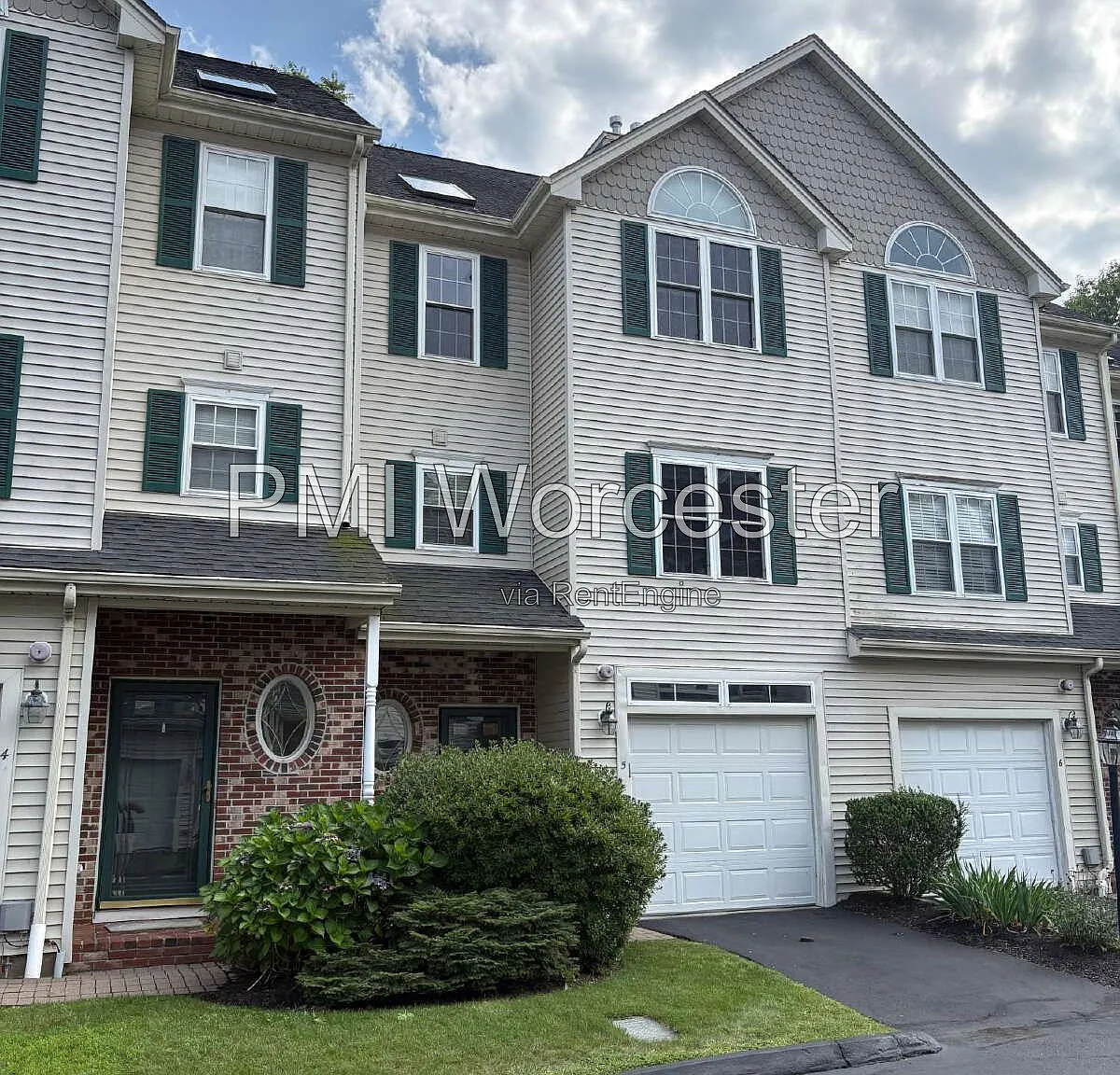 2 bed, 2.5 bath, $2,990 — Photo 1