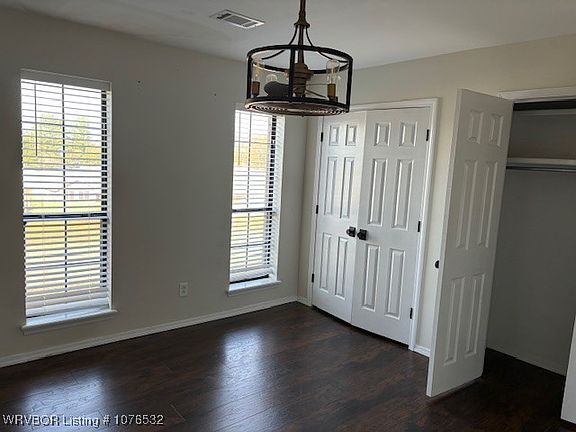 5th image of 702 Northview Dr