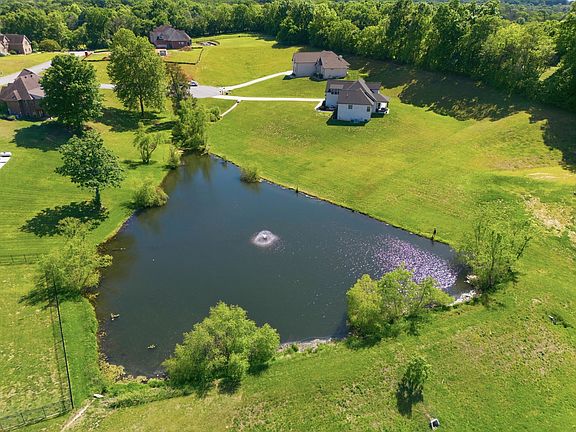 5th image of 1802 Belclare Cir
