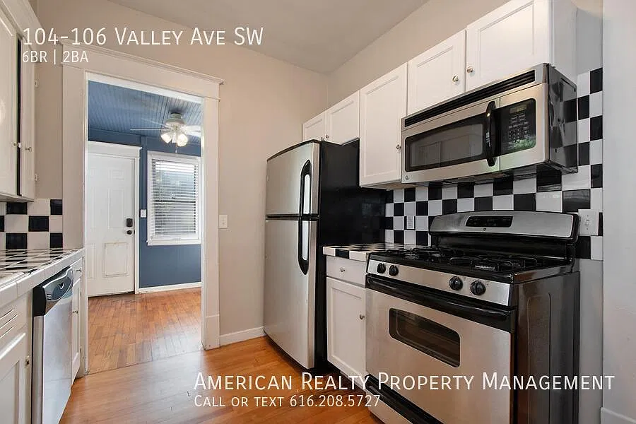 6 bed, 2183 sqft, $3,600 — Photo 2