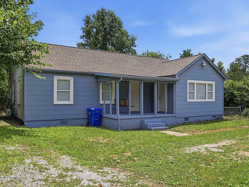 1st image of 826 N Chamberlain Ave
