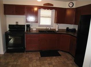 221 Laurel Dr, Greensburg, PA 15601