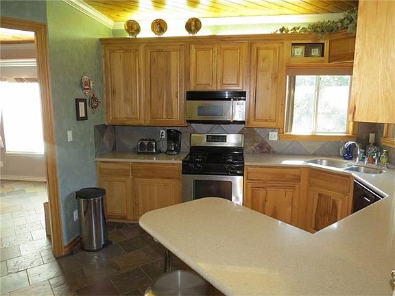 4th image of 1061 County Road 411