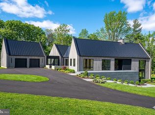 30 E Old Gulph Rd, Gladwyne, PA 19035