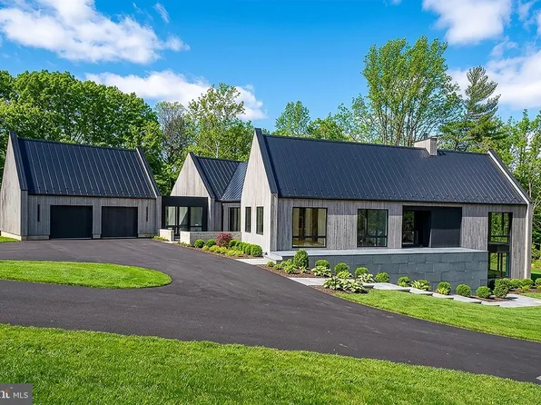 30 E Old Gulph Rd, Gladwyne, PA 19035