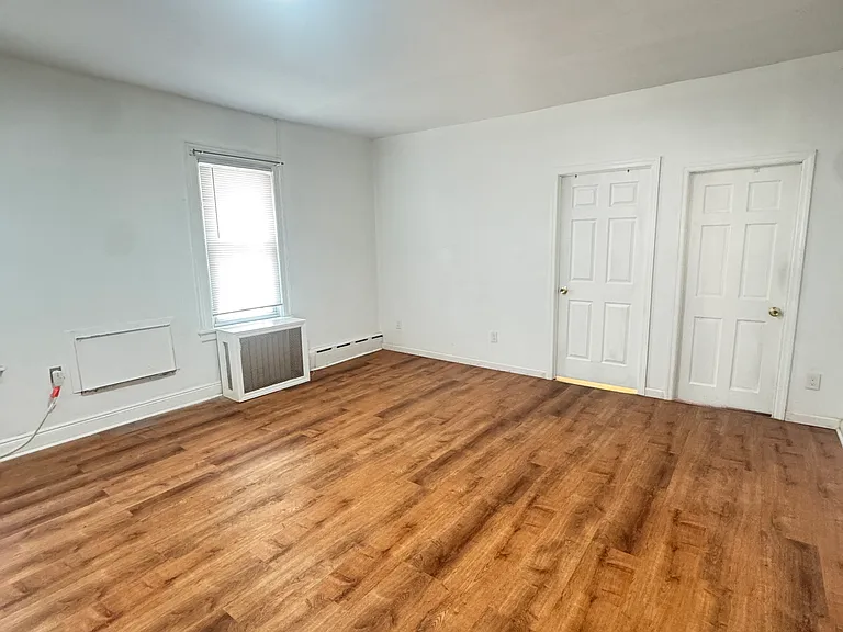 1618 Mahan Ave #2 — Photo 3