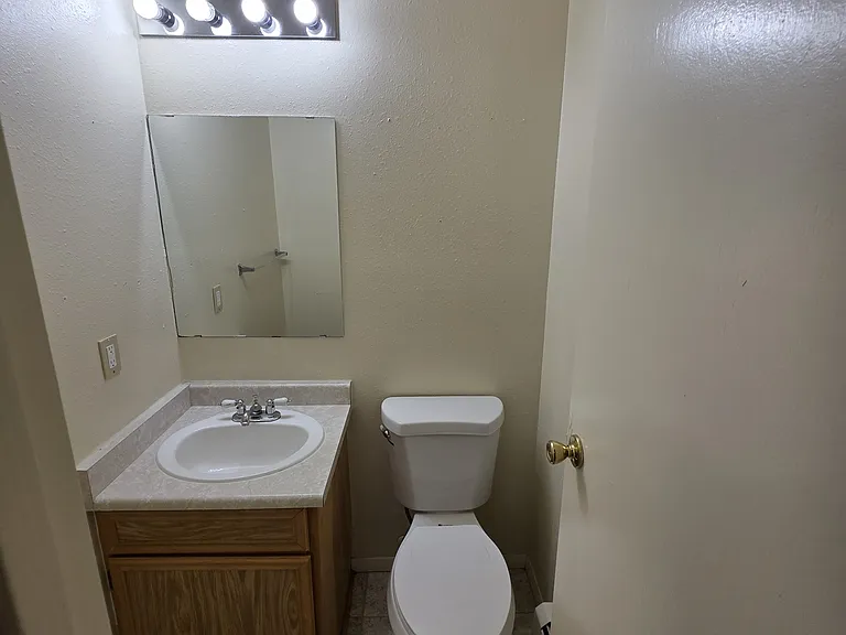 3226 Rood Ave #1 — Photo 2