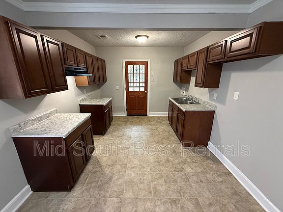 3rd image of 78 E Fernwood Ave