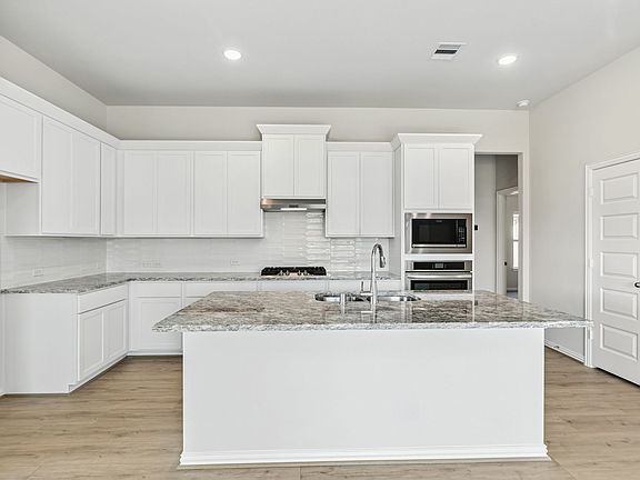 3rd image of 27603 Beachside Arbor Dr