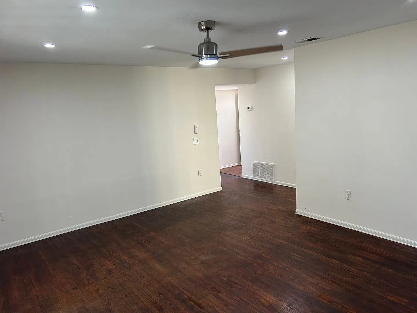 Wonderful 4-Bedroom, 2-Bath Home — Photo 4