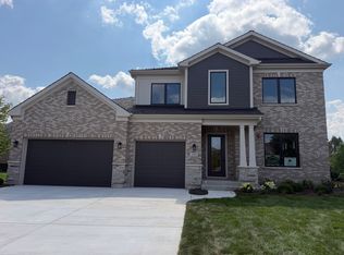 235 Plainfield Ct, Vernon Hills, IL 60061