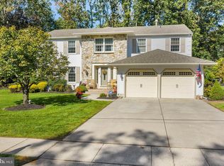 23 Lakeside Ln, Sewell, NJ 08080