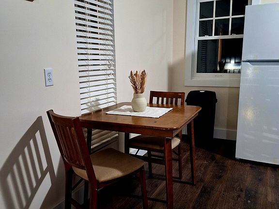 4th image of 1531 S Loudoun St #A