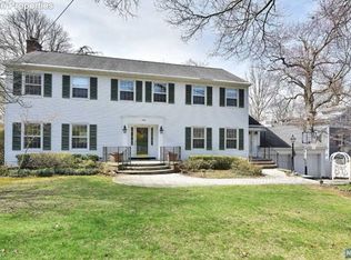 90 Chestnut St, Englewood, NJ 07631