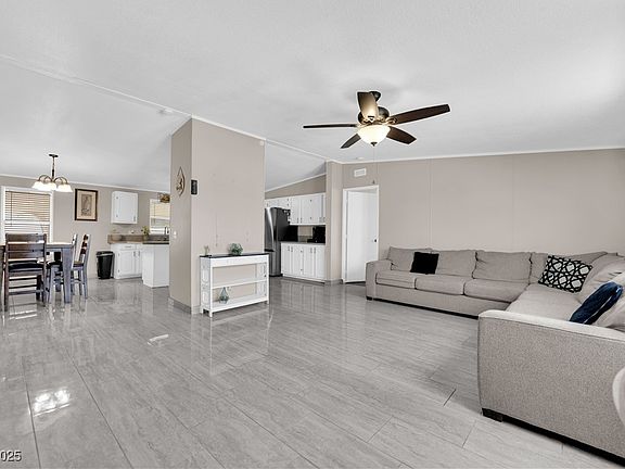 2nd image of 5714 E Carey Ave