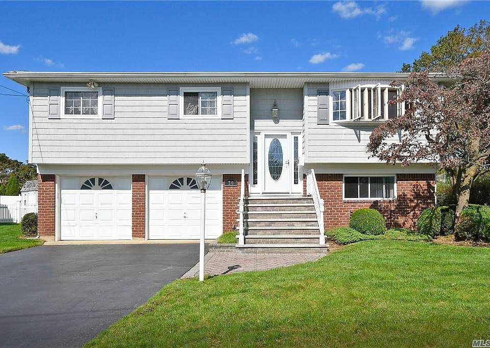 1st image of 20 Lynn Pl