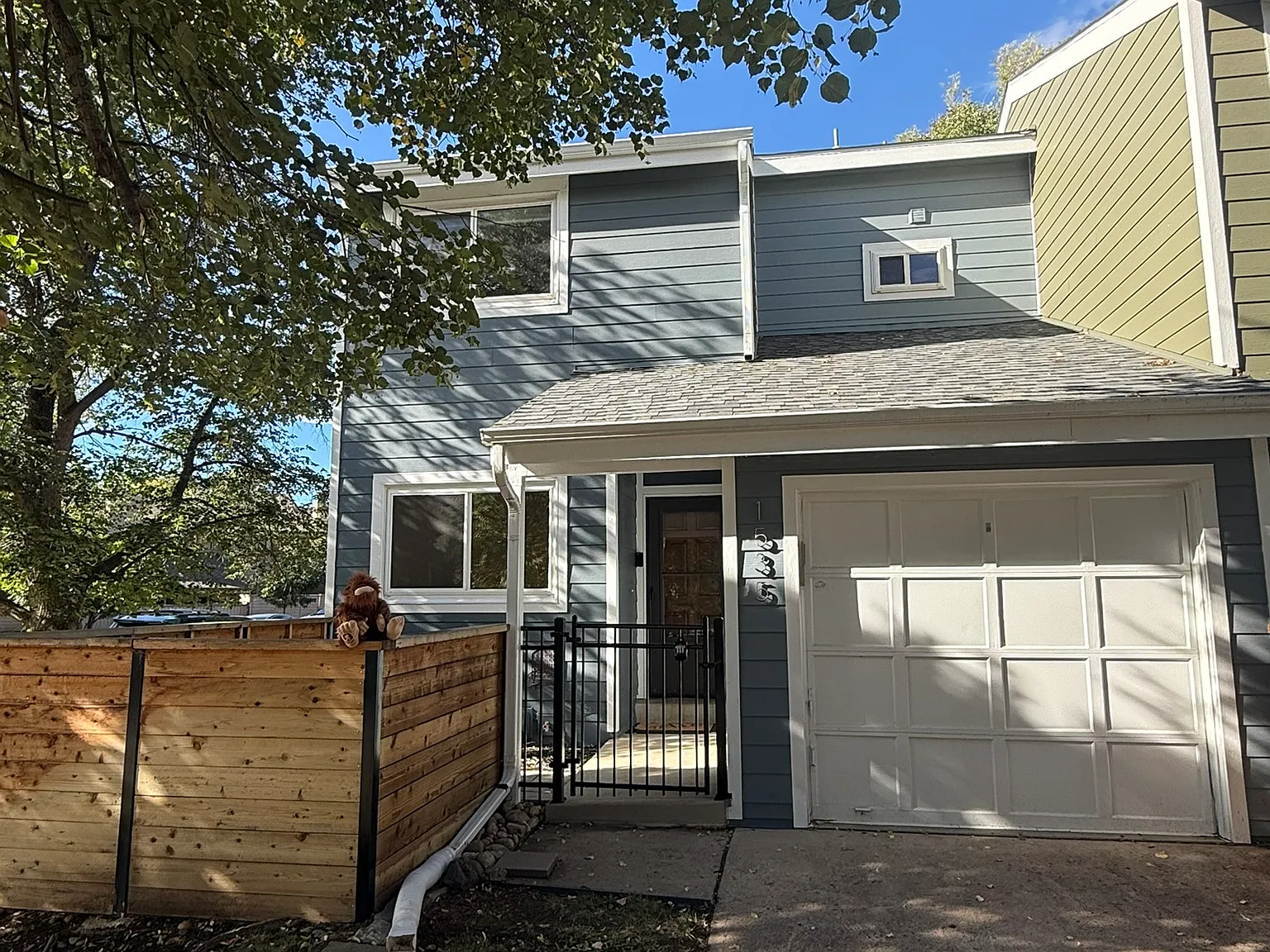 4 bed, 2136 sqft, $4,260 — Photo 1