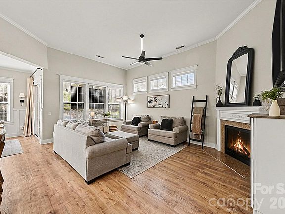 5th image of 1229 Gold Rush Ct