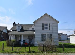 108 Old Farm Rd #C, Daniels, WV 25832