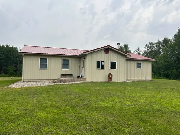 1054 W Highwood Rd, Beaverton, MI 48612