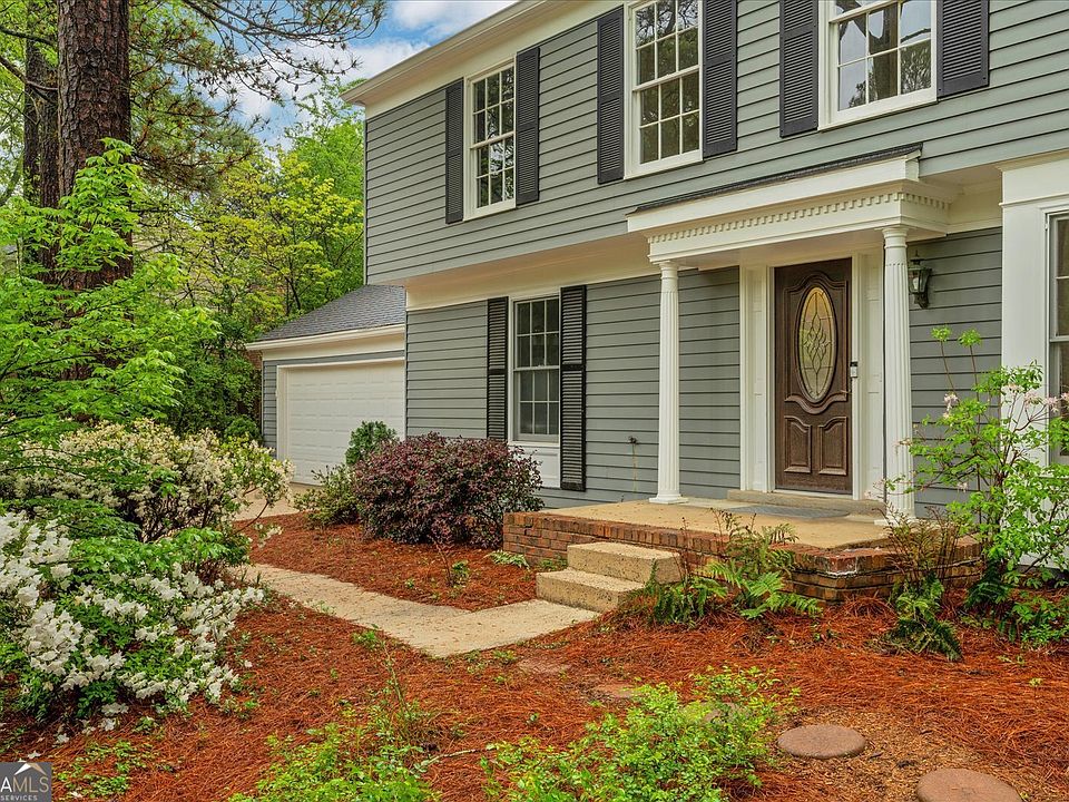 1st image of 3793 Fox Hills Dr SE
