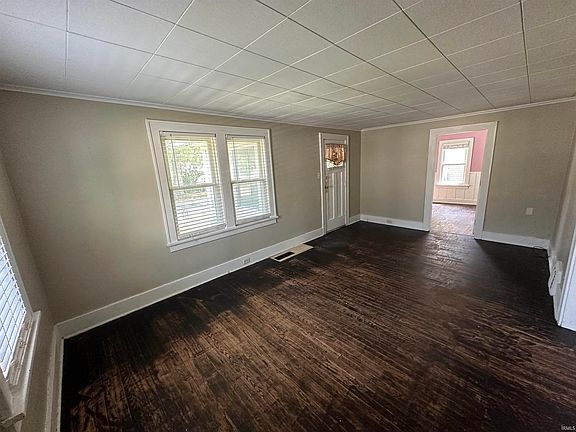 4th image of 1630 E Donald St