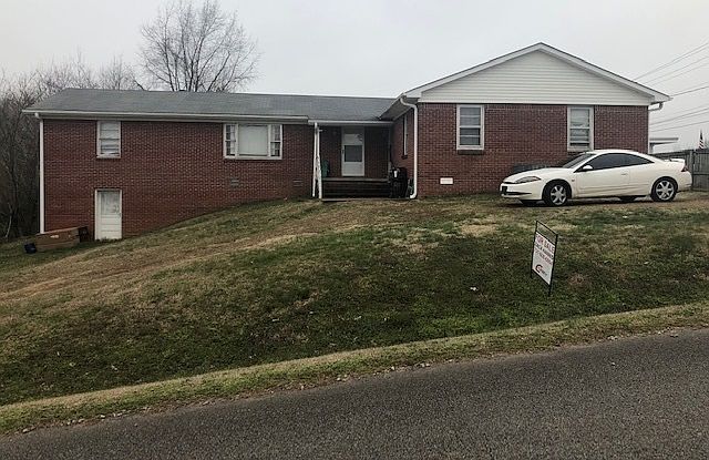2nd image of 708 Sand Road Cir