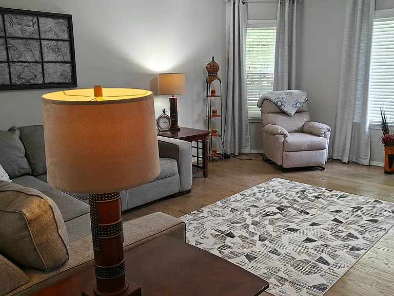 1246 Verna Ln — Photo 2