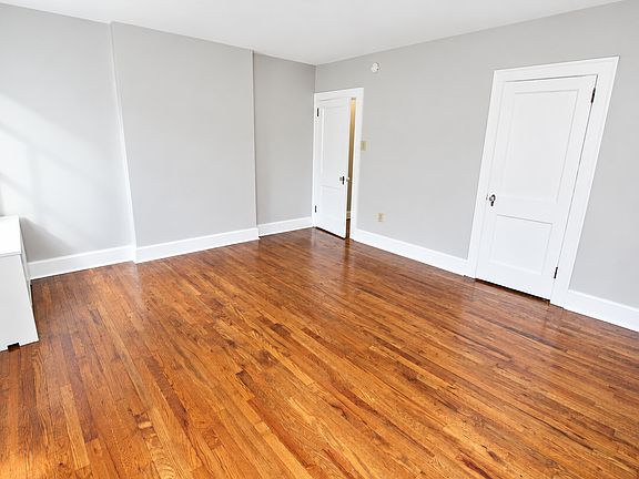 4th image of 5535 Centre Ave APT 11