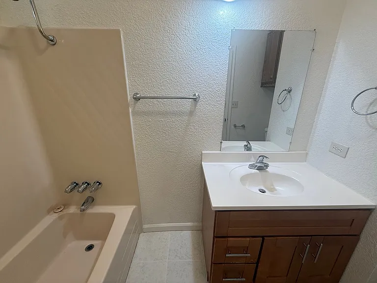 21 Pierson Street — Photo 10