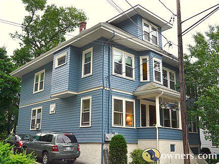 Modern Convenience with Old World Charm- minutes from BOSTON! 