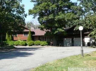 16676 Valley Dr NW, Andover, MN 55304