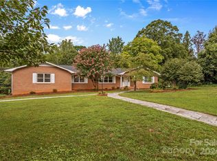 507 S Magnolia St, Mooresville, NC 28115