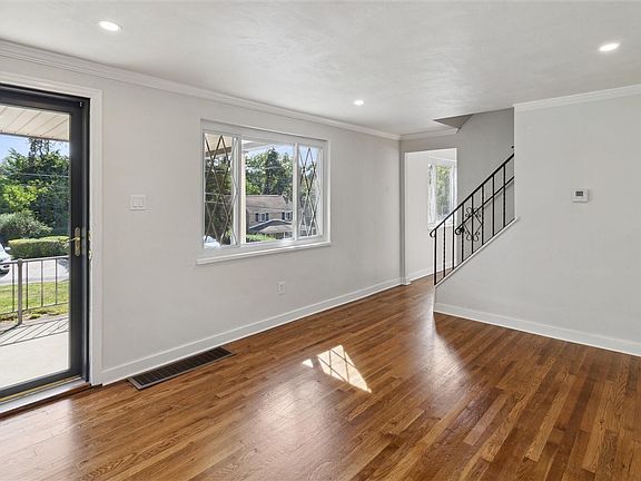 5th image of 506 Pennwood Dr