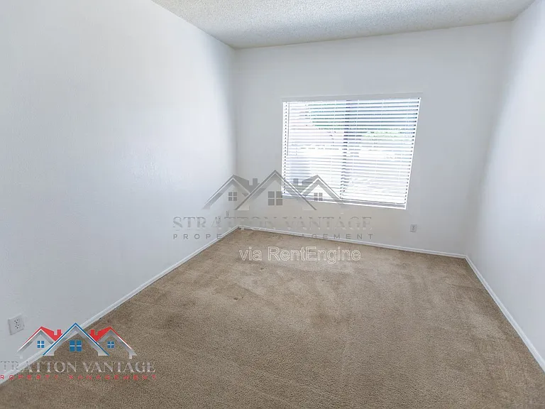 2035 S Elm St #110 — Photo 21
